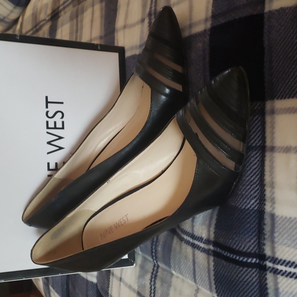 Nine West Black and Net Leather Heels - Picture 3 of 7